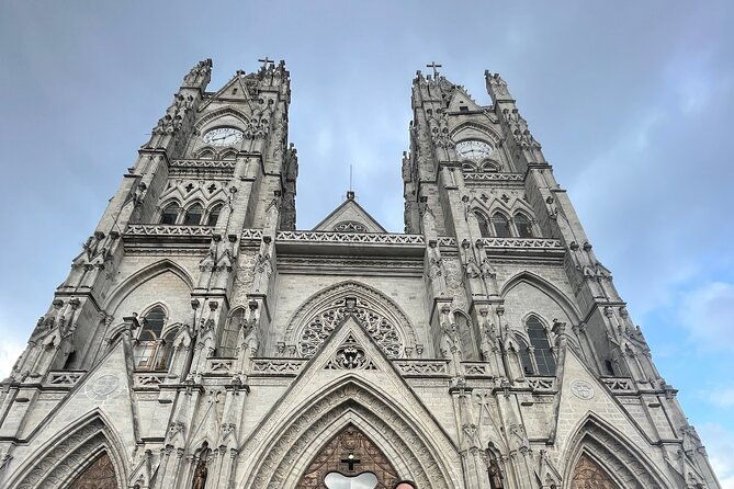 private-customizable-tour-in-quito-included-intinan-museum