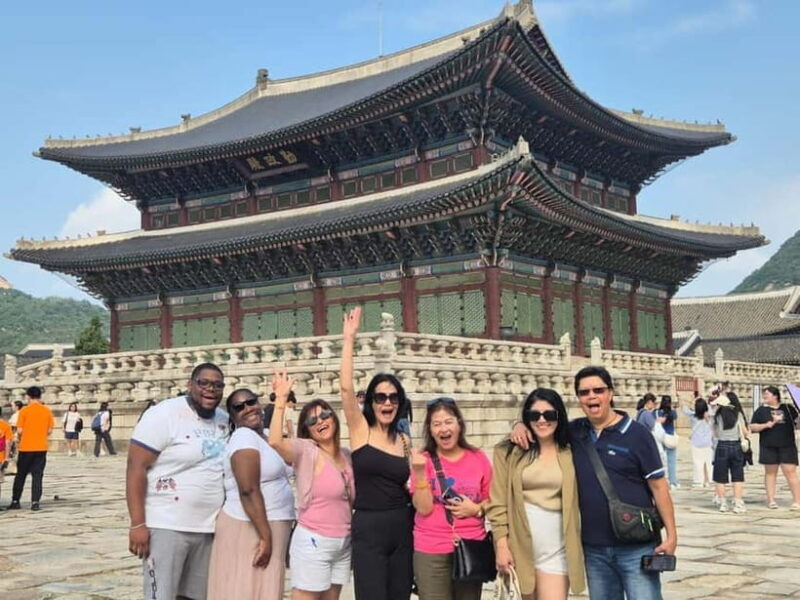 Private Customized Seoul Tour with Your Korean Buddy - Private Customized Seoul Tour with Your Korean Buddy: A Practical Guide for Curious Travelers