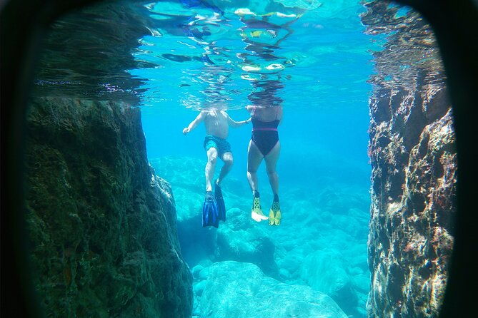 private-daily-sailing-cruise-to-discover-the-highlights-of-milos