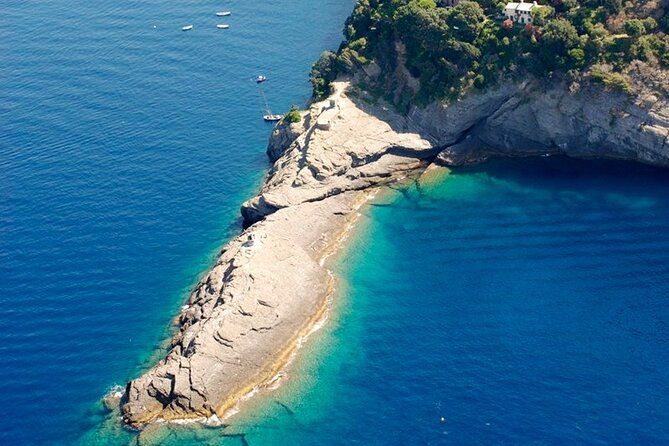 private-daily-tour-charter-boat-from-genoa-to-portofino