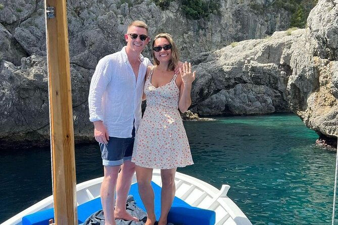 private-day-aboard-a-typical-boat-from-positano-to-amalfi