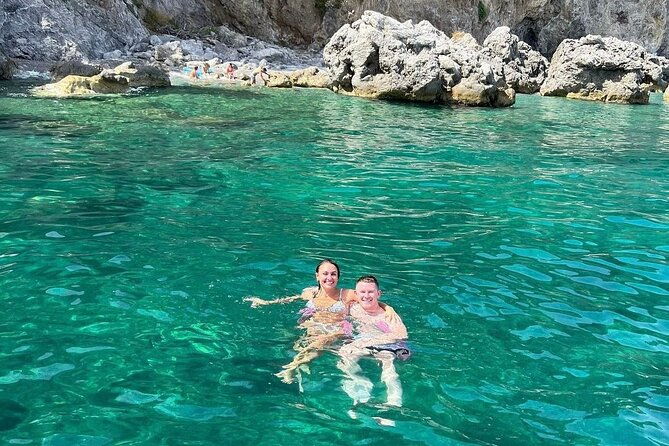 private-day-aboard-a-typical-boat-from-positano-to-amalfi