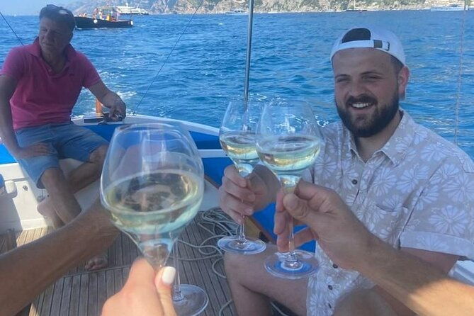 private-day-aboard-a-typical-boat-from-positano-to-amalfi