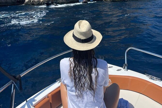 private-day-boat-trip-to-capri-and-blue-grotto-from-positano