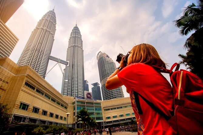 Private Day Kuala Lumpur Photographic Tour With Petronas Twin Tower & Batu Caves - Key Points: