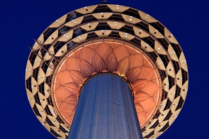 Private Day Kuala Lumpur Photographic Tour With Petronas Twin Tower & Batu Caves - Authentic Experience with Expert Guides