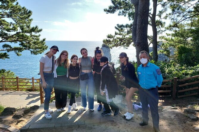 Private Day South and West Tour For Cruise Customers in Jeju - Oedolgae: The Lonely Rock with a Love Legend