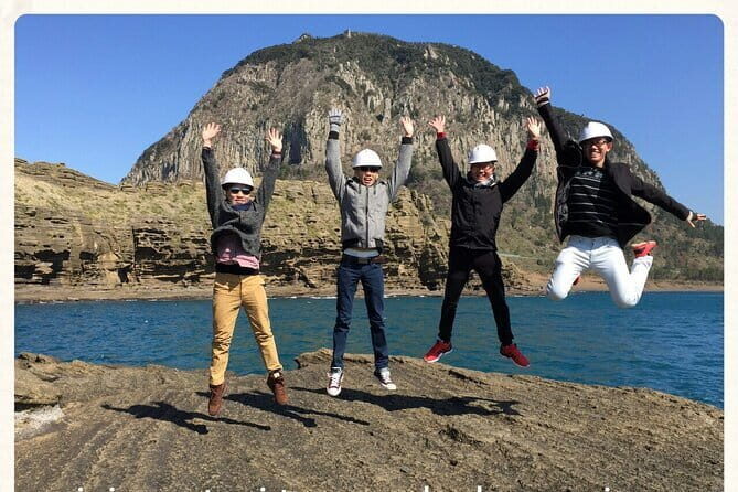 Private Day South and West Tour For Cruise Customers in Jeju - Hyeopjae Beach: The Emerald Paradise
