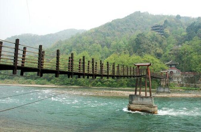 Private Day Tour: Chengdu Wuhou Temple, Jili and Dujiangyan Irrigation System - Key Points