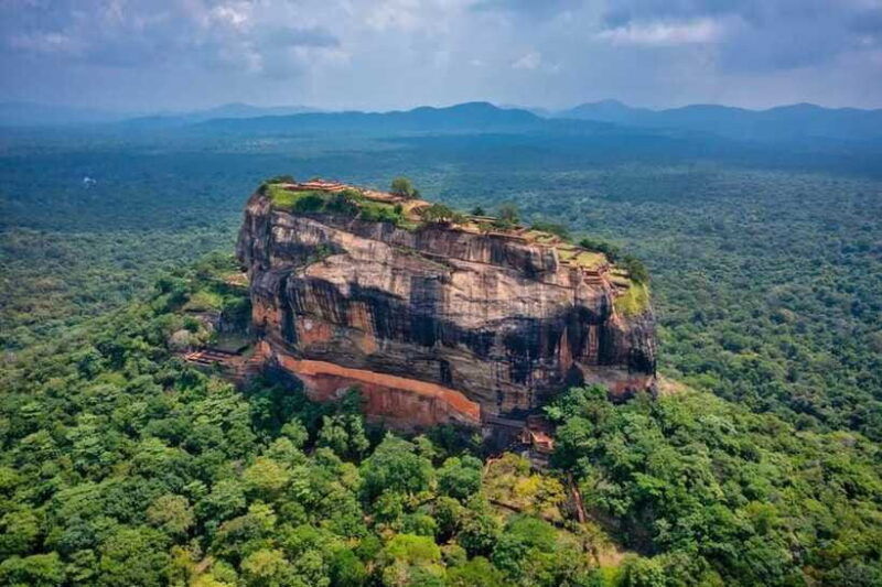 private-day-tour-dambulla-sigiriya-village-tour