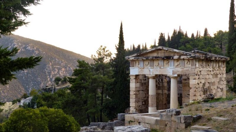 Private Day Tour Delphi and Village of Arachova from Athens - Practical Details and What to Know