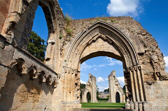 Private Day Tour from Bath to Glastonbury and Wells with Pickup - An In-Depth Look at the Experience