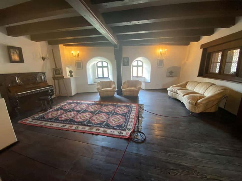Private Day Tour from Bucharest to Dracula's Castle - Discover the Hidden Charm of a Private Day Tour from Bucharest to Draculas Castle
