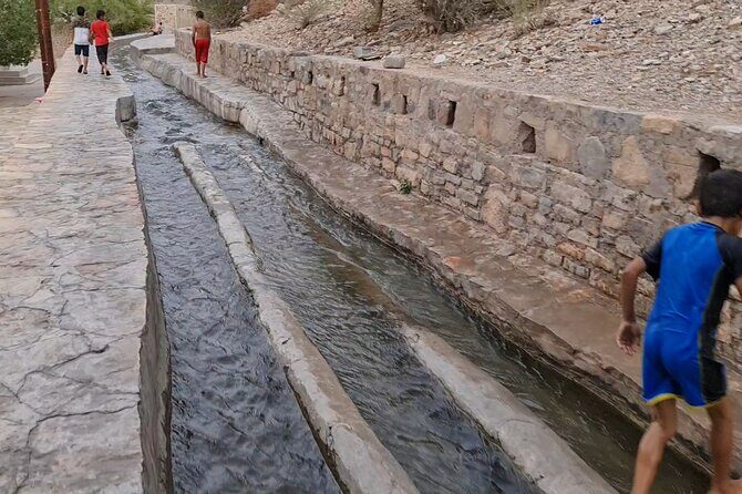 Private Day-Tour in Nizwa and Jebel Akhdar - Wrapping Up at Nizwa Souk