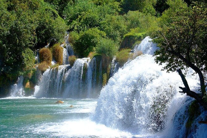 private-day-tour-krka-waterfalls-game-of-thrones-castle-2