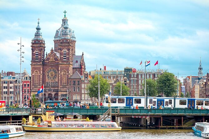 private-day-tour-of-amsterdams-old-town-highlights-by-car