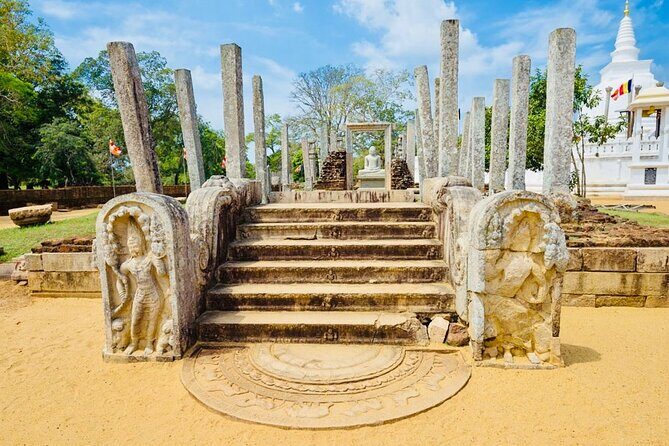 Private Day Tour Of Anuradhapura Ancient Kingdom and Avukana - Who Should Consider This Tour?