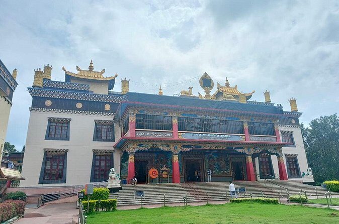 Private Day Tour of Bylakuppe Tibetan Monastery from Mysore - Who Should Consider This Tour?