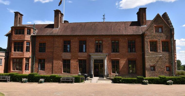 private-day-tour-to-chartwell-home-of-sir-winston-churchill