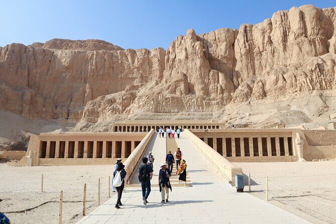 Private Day Tour to Dendera Temple (Tickets Included) - The Journey Begins: Pick-up and Scenic Drive