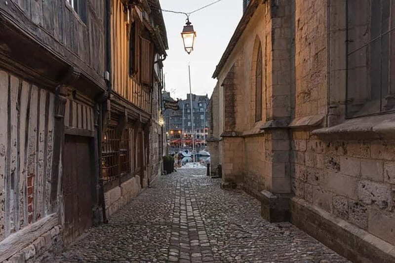 Private Day Tour to Étretat and Honfleur, Normandys Coast - Who Will Love This Tour?