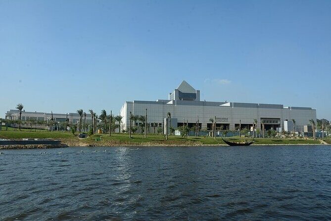 Private Day Tour to Giza Pyramids And Civilization Museum& Bazaar - Authentic Experiences & Practical Tips