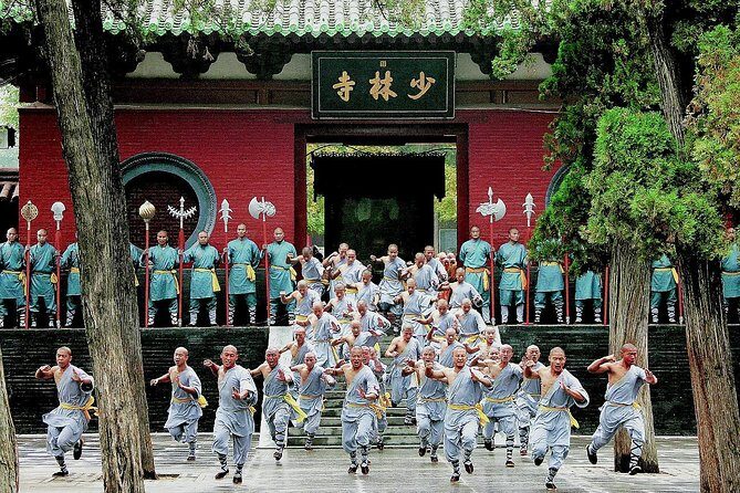 Private Day Tour to Shaoling Temple and Yellow River from Zhengzhou with Lunch - Benefits of a Private Guide and Group Size