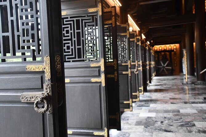 Private Day Trip Discover Bai Dinh Pagoda, Trang An & Mua Caves - Climb to Mua Cave for Panoramic Views