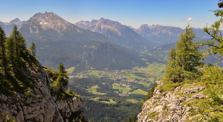 private-day-trip-from-munich-to-eagles-nest-and-salzburg-3