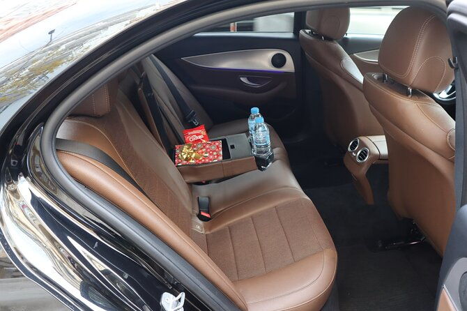 private-day-trip-from-thessaloniki-to-vergina-naousa-and-edessa