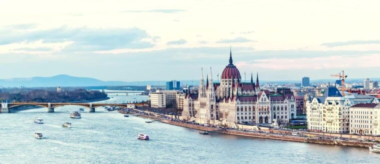 private-day-trip-from-vienna-to-budapest-and-back-in-english
