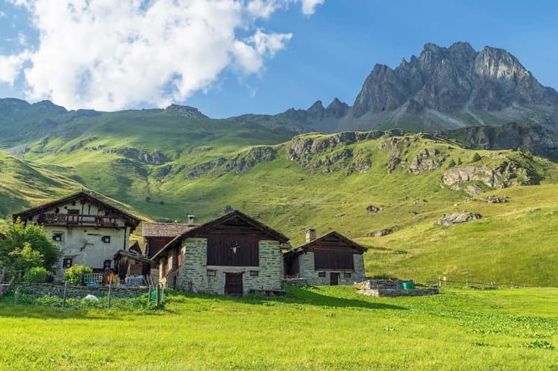 Private day trip from Zurich to Heidiland and Vaduz - Key Points