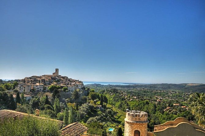 private-day-trip-provence-countryside-by-minivan-from-cannes