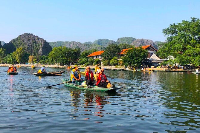 Private Day Trip: The Best of Incense Village, Hoa Lu & Tam Coc - Returning to Hanoi