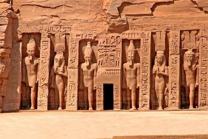 Private Day Trip to Abu Simbel Temple & Entrance fee included - Discovering Abu Simbel: A Deep Dive into the Tour