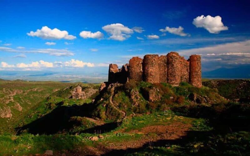 Private Day Trip to Amberd, Saghmosavank & Alphabet Monument - Practical Details and Tips