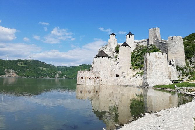 private-day-trip-to-golubac-fortress