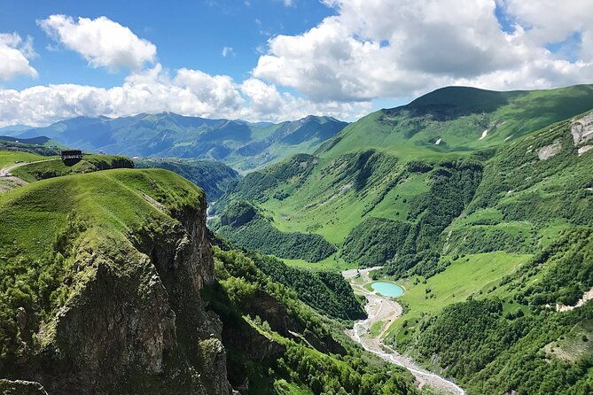 private-day-trip-to-kazbegi-the-most-popular-tour-in-georgia