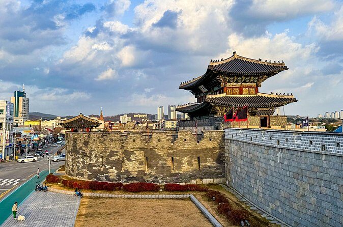Private Day Trip to Korean Folk Village and Hwaseong Fortress - FAQ