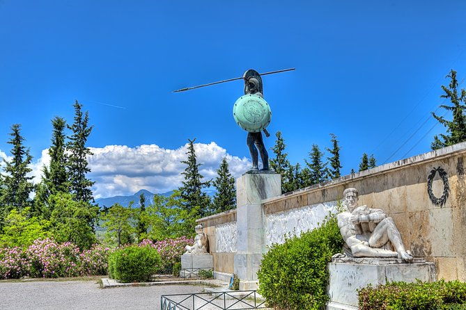 private-day-trip-to-meteora-thermopylae-from-athens-pireaus