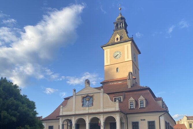 private-day-trip-to-peles-palace-draculas-castle-and-brasov