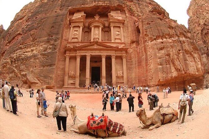 Private Day Trip to Petra From Amman - The Return Journey: Relaxing and Reflecting
