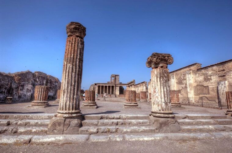 private-day-trip-to-pompeii-and-amalfi-coast-from-rome