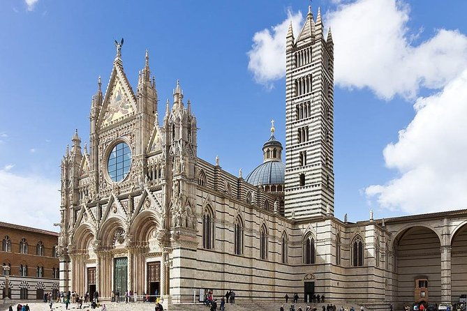 private-day-trip-to-siena-and-san-gimignano-from-rome
