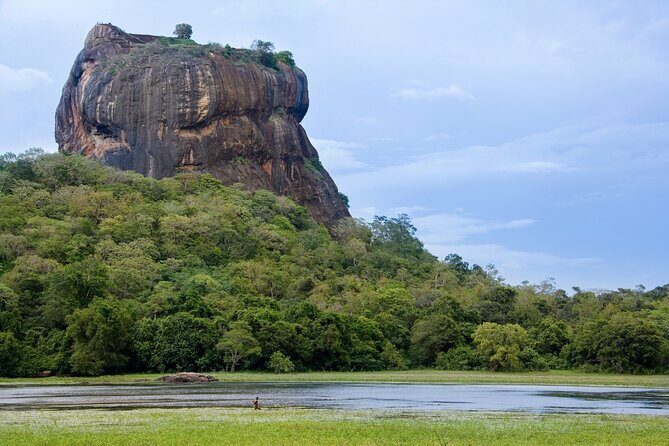Private Day Trip to Sigiriya, Dambulla Cave Temple and Safari - FAQs