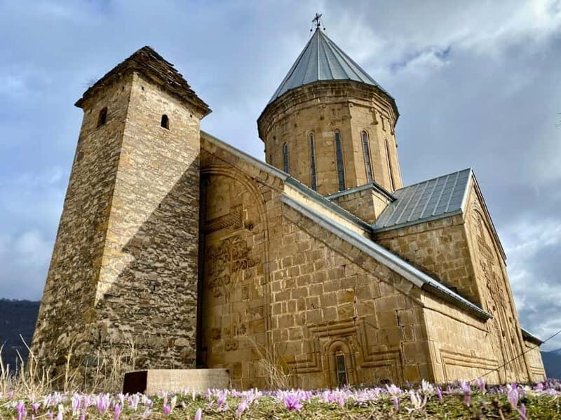 Private day trip to Stepantsminda, Kazbegi Mountains & Sno - Who Is This Tour Perfect For?