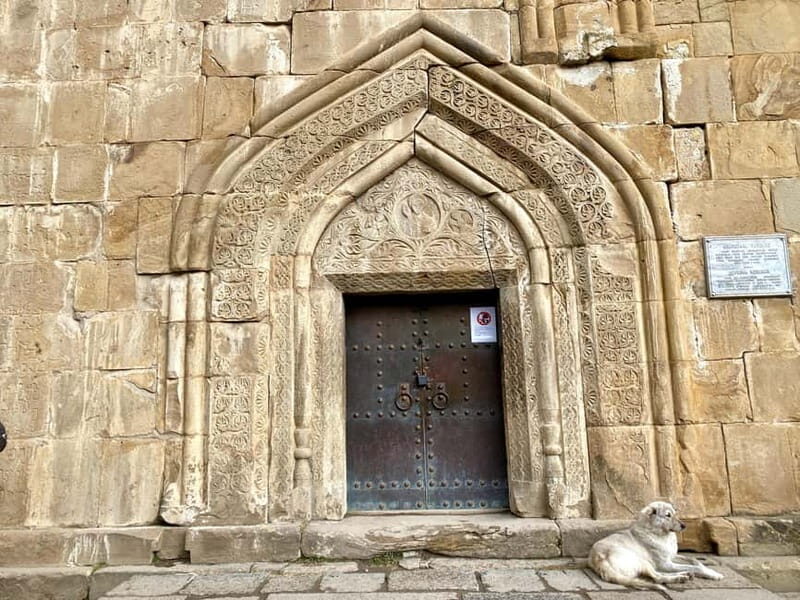 Private day trip to Stepantsminda, Kazbegi Mountains & Sno - FAQ