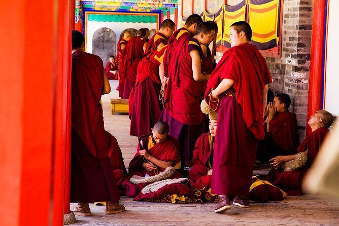 Private Day Trip to Taer Monastery and Lake Kokonor - Detailed Breakdown of the Itinerary