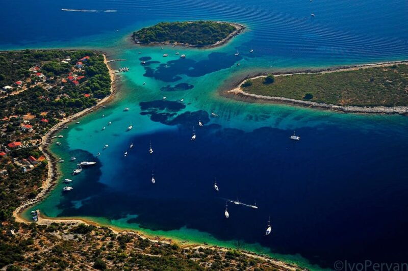 private-day-with-our-lux-speedboat-5-star-enjoyment