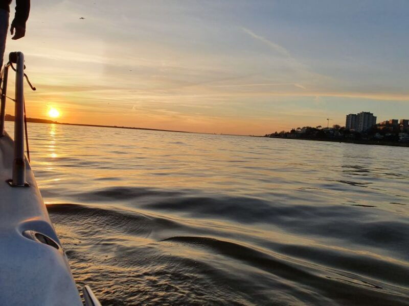 private-daytime-sunset-night-tour-on-luxury-yacht-in-porto